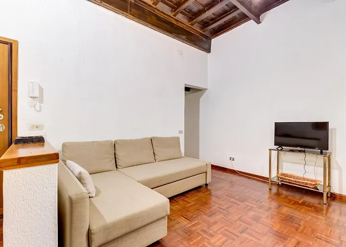 Spanish Steps Spacious Apartment *